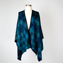 Load image into Gallery viewer, ADALIA JUNE – Cashmere Cape