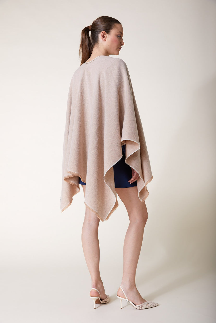 ADALIA Cashmere Cape — Creme