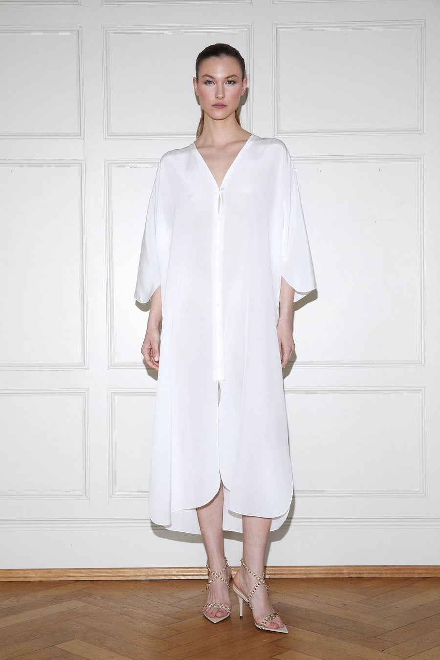 ONASSIS Kaftan — White