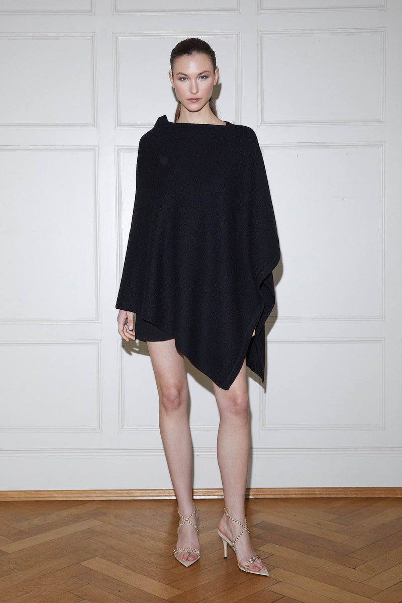 Poncho — Black