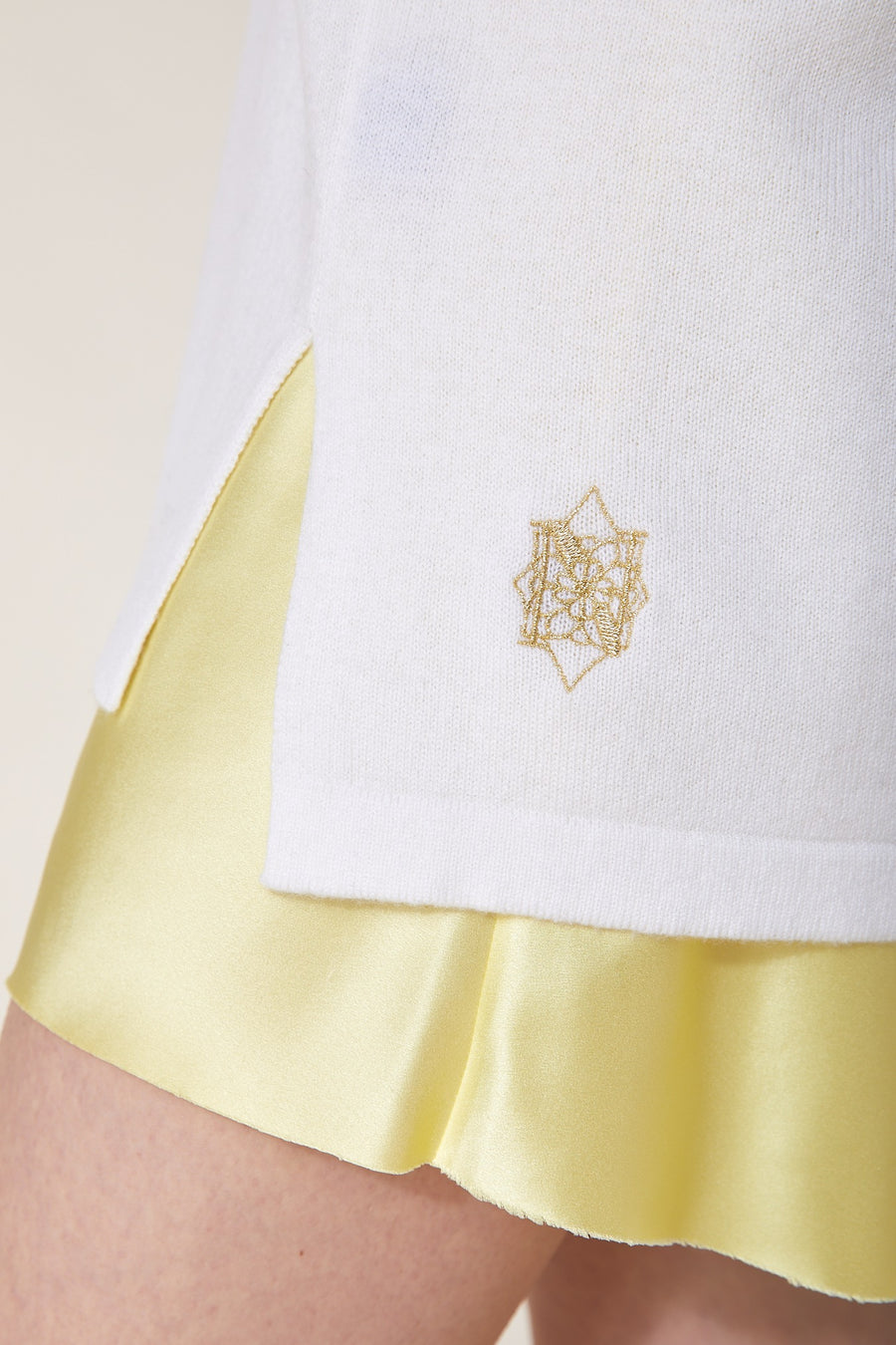 VICTORY – Cashmere Knit Shirt White