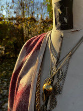 Load image into Gallery viewer, ADALIA ELEVEN – Cashmere Cape
